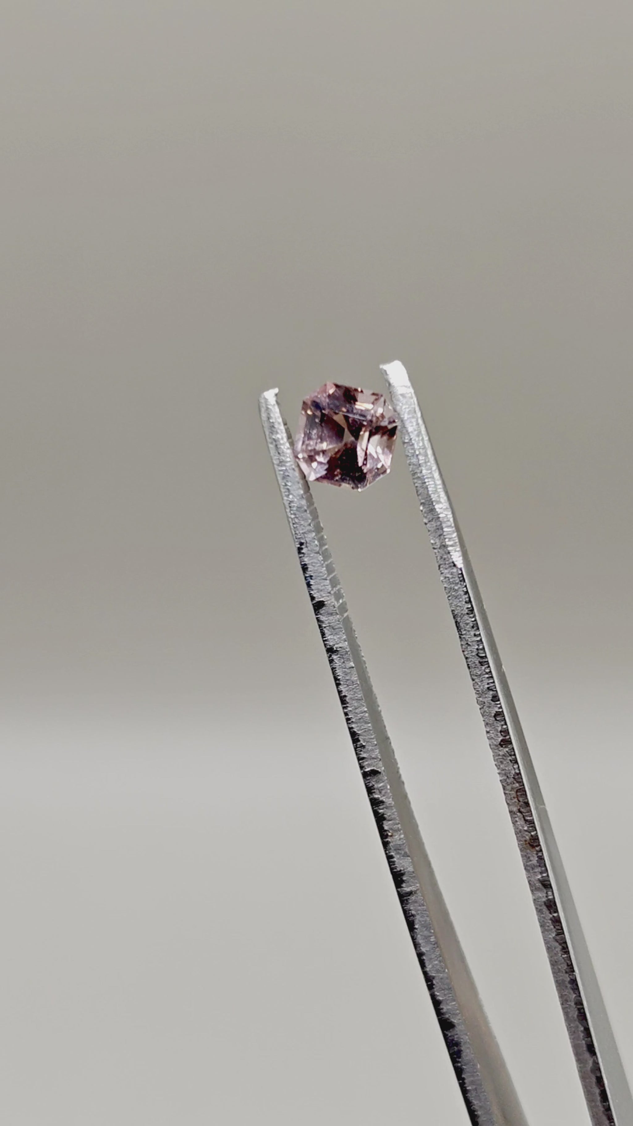 Natural Tourmaline 0.98 ct Octagonal – video