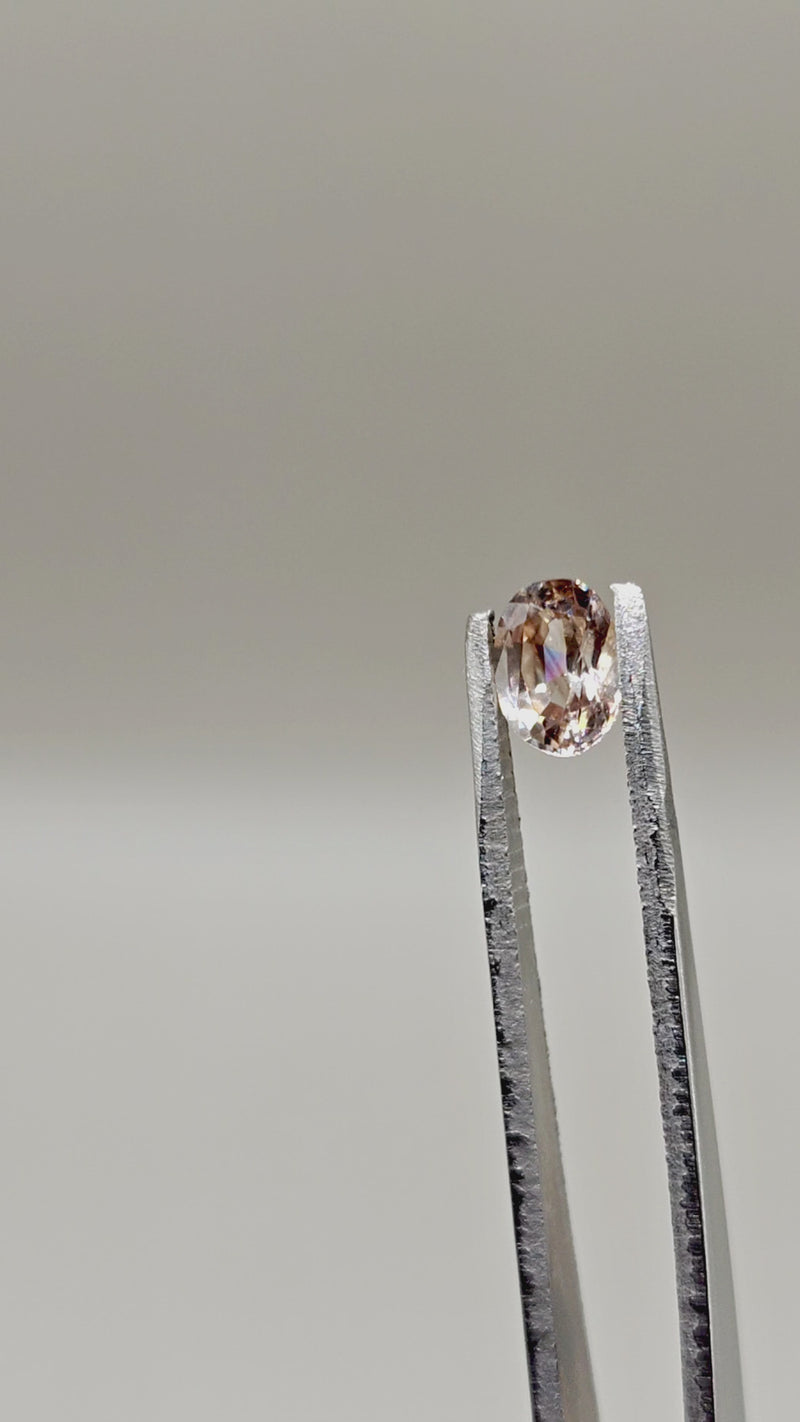Natural Zircon 1.59 ct Oval – video