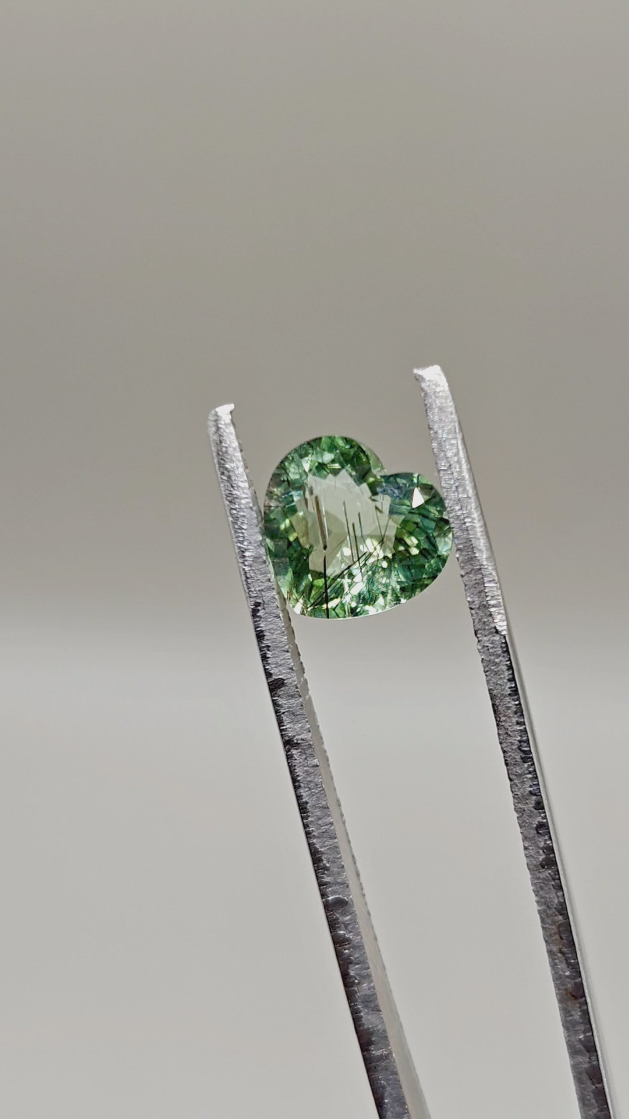 Natural Peridot with Rutile 2.28 ct Heart – video