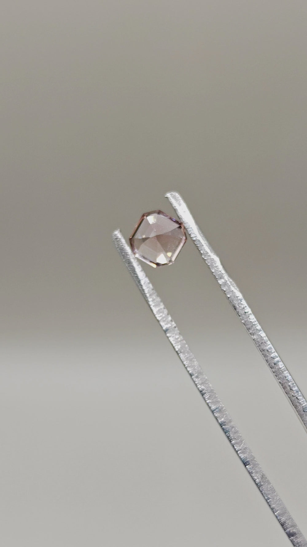 Natural Tourmaline 0.98 ct Octagonal – video 2