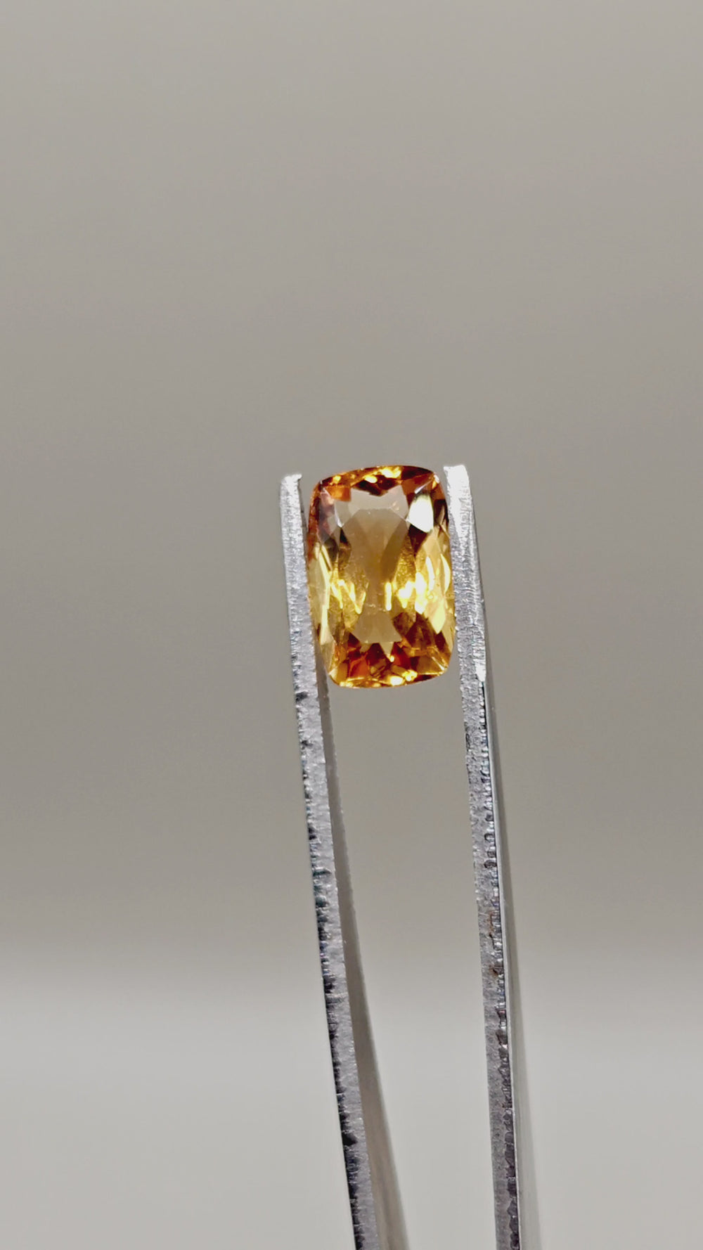 Natural Citrine 4.12 ct Cushion – video