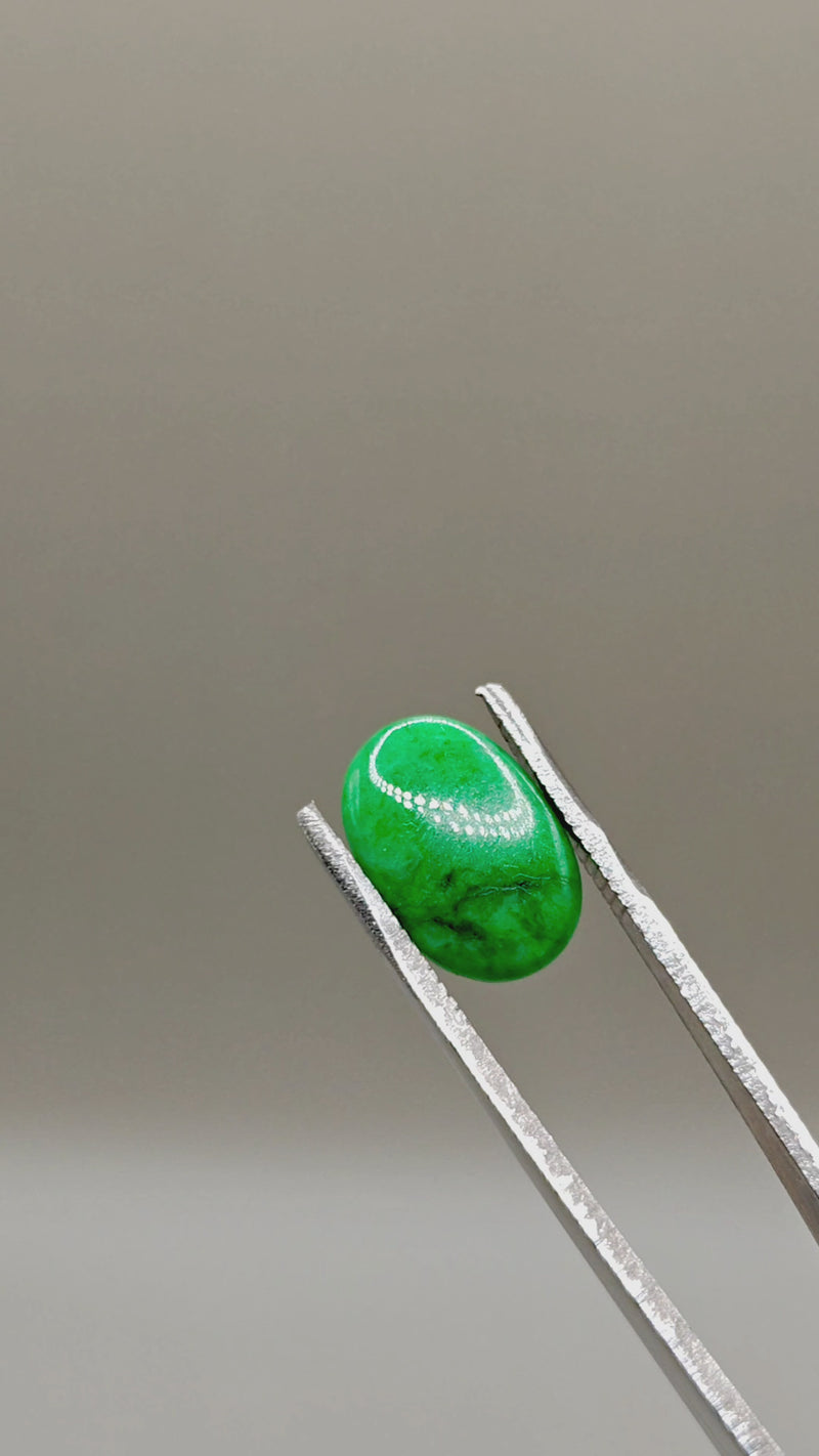 Natural Burmese Jadeite Type A 4.05 ct Oval – video