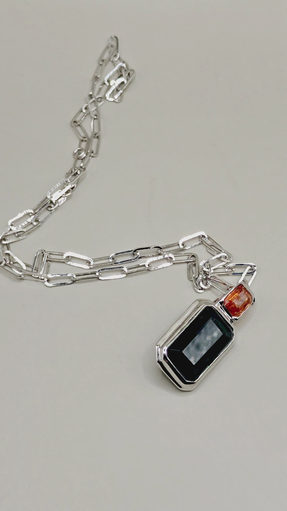 Aureo Tourmaline & Spessartite Pendant – video 2