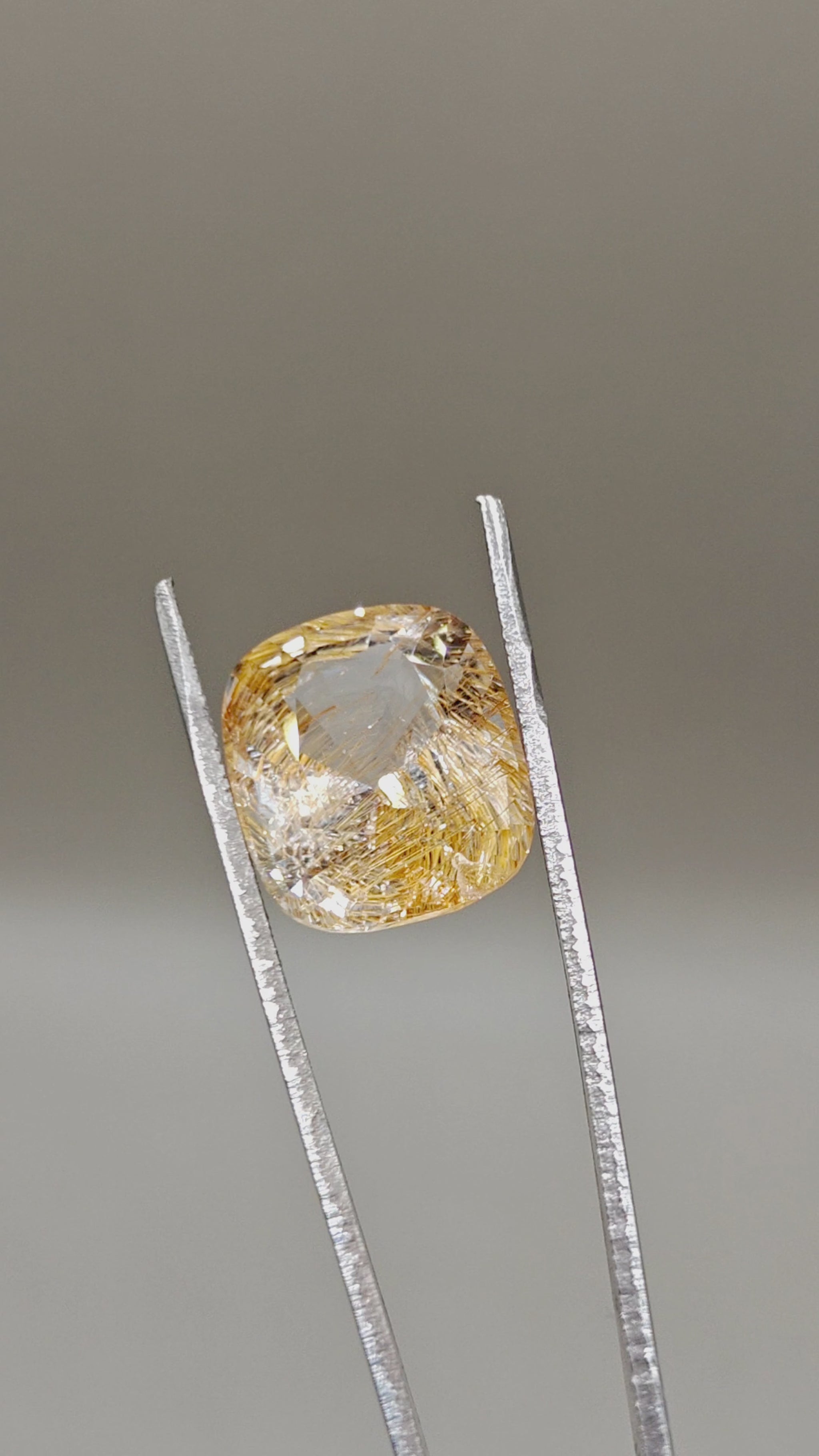 Natural Topaz 26.00 ct Cushion – video