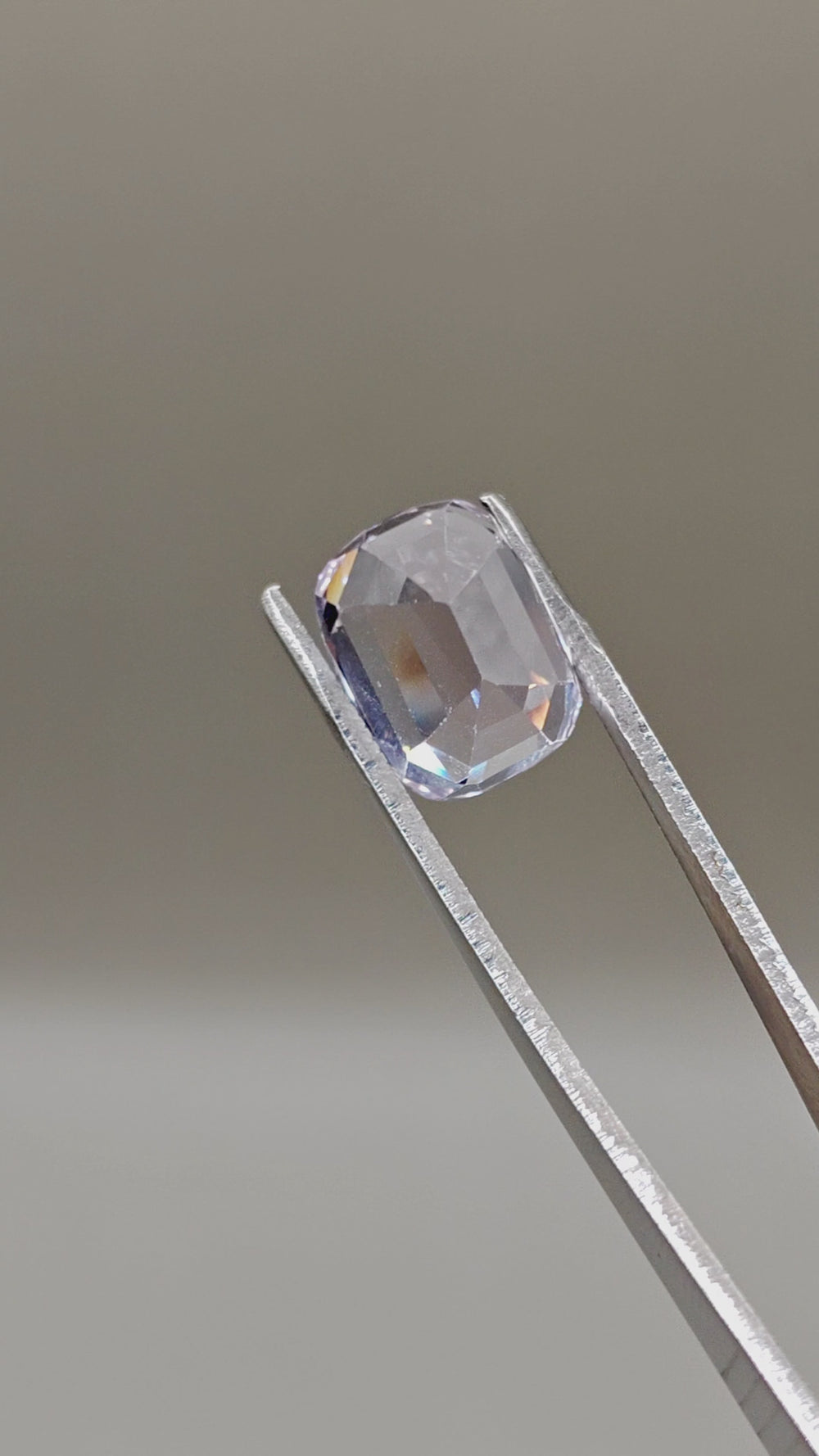 Natural Kunzite 15.78 ct Cushion – video 2