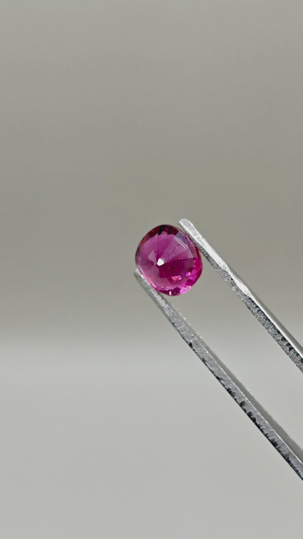 Natural Fuchsia Rose Rubellite Tourmaline 2.79 ct Cushion – video 2