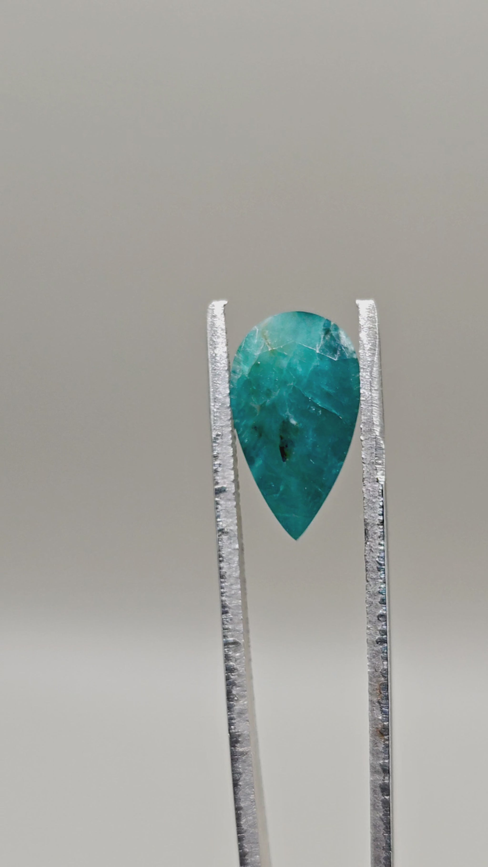 Natural Grandidierite 3.664 ct Pear – video