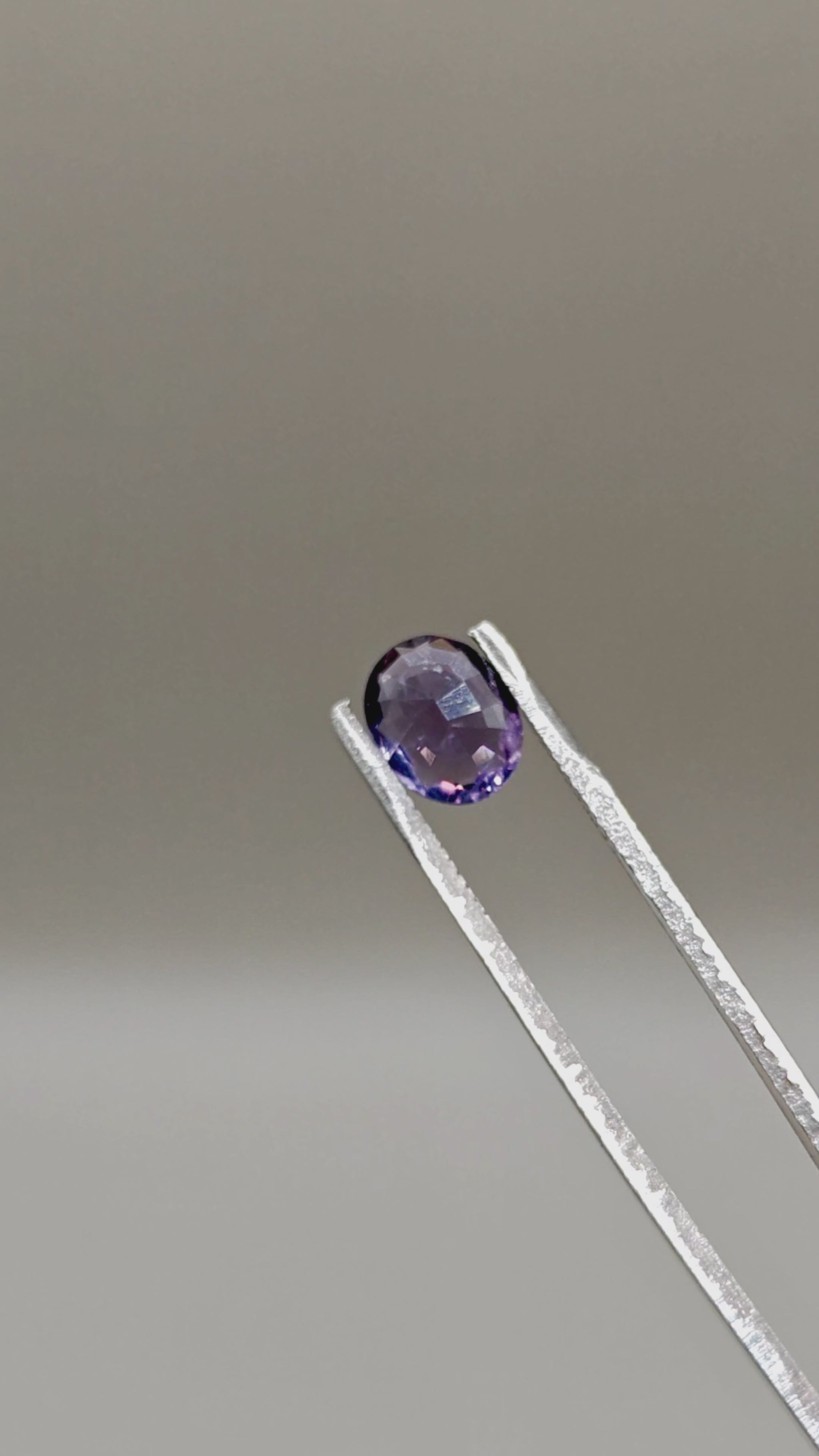 Natural Color Change Fluorite 1.94 ct Oval – video 2