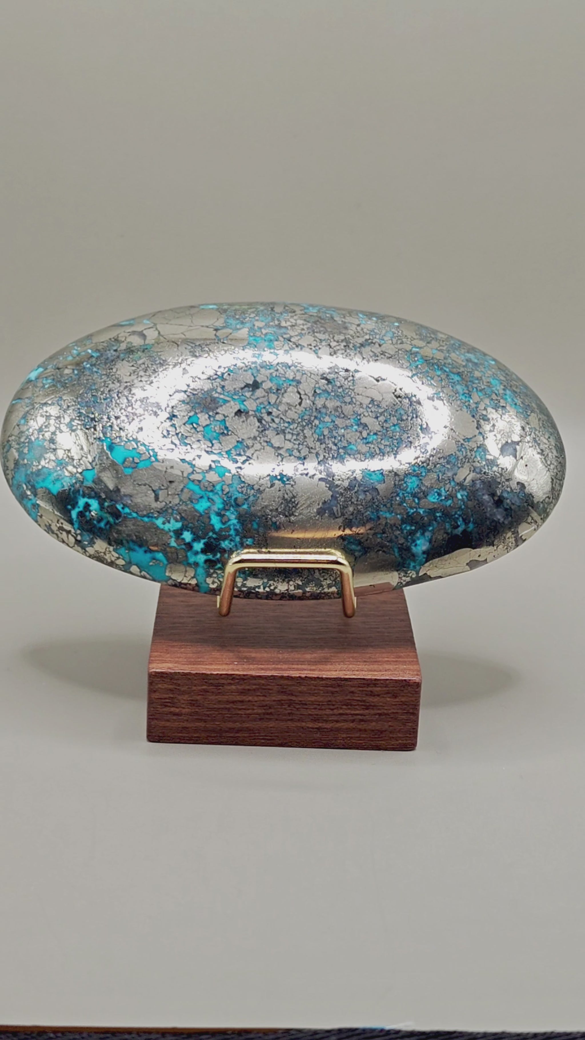 Natural Turquoise Specimen 1563.50 ct Oval – video