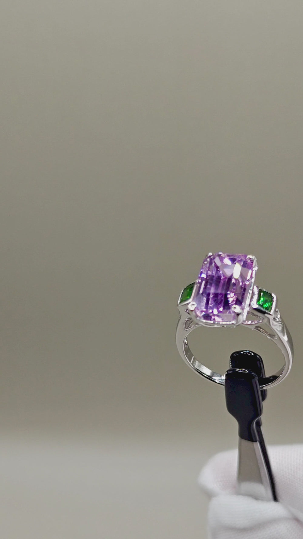 Elyra Kunzite Ring – video