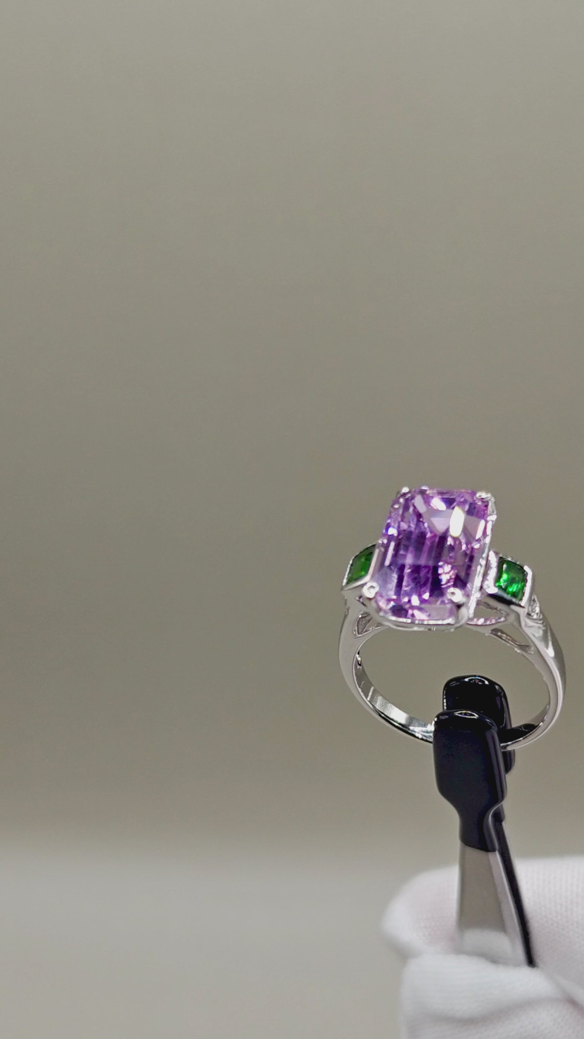 Elyra Kunzite Ring – video