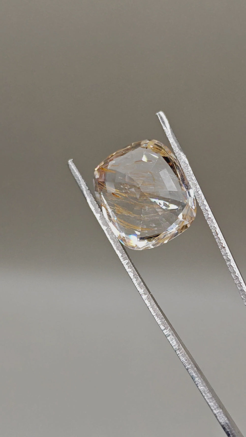 Natural Topaz 26.00 ct Cushion – video 2