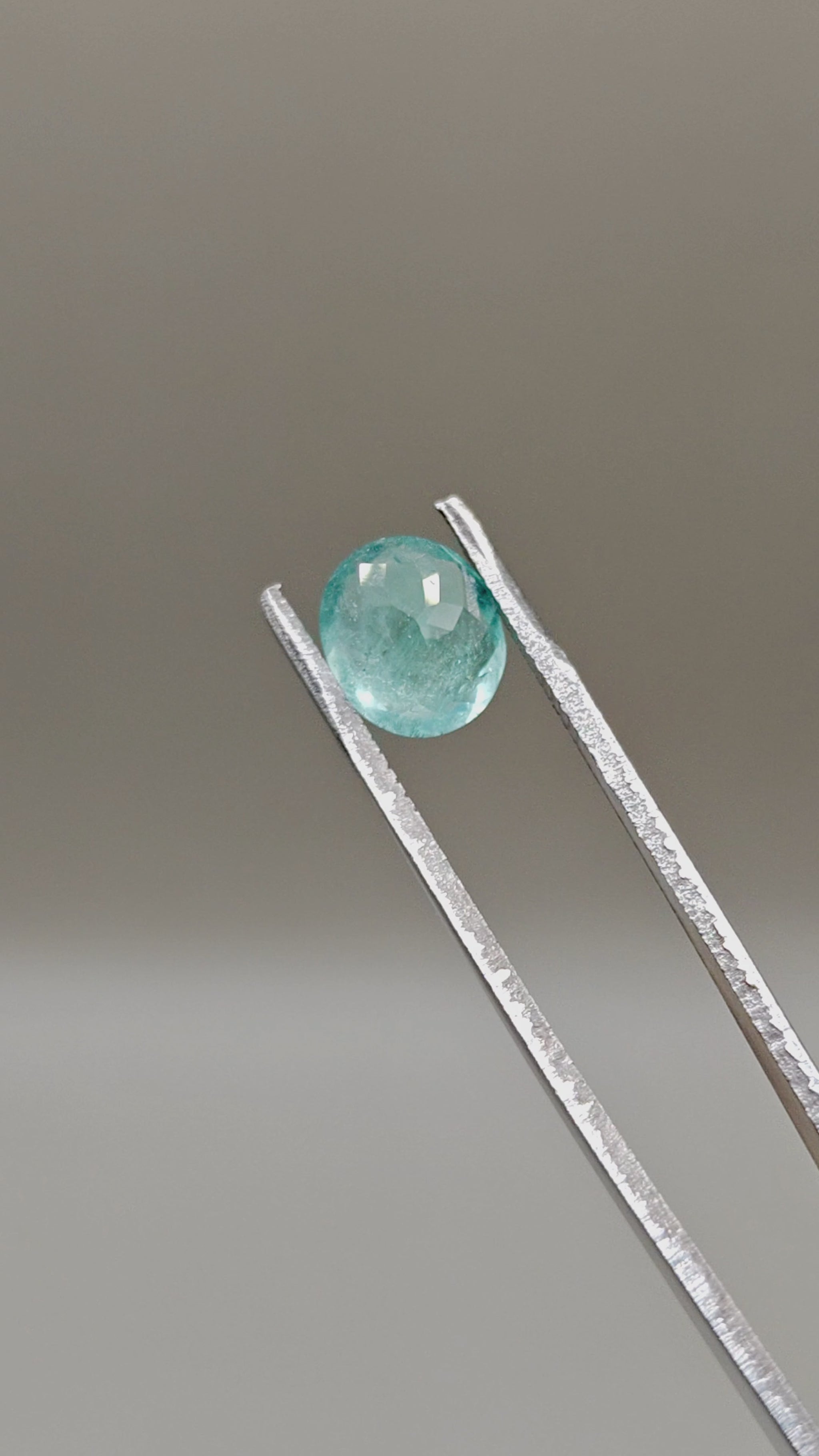 Natural Emerald 2.79 ct Oval – video 2