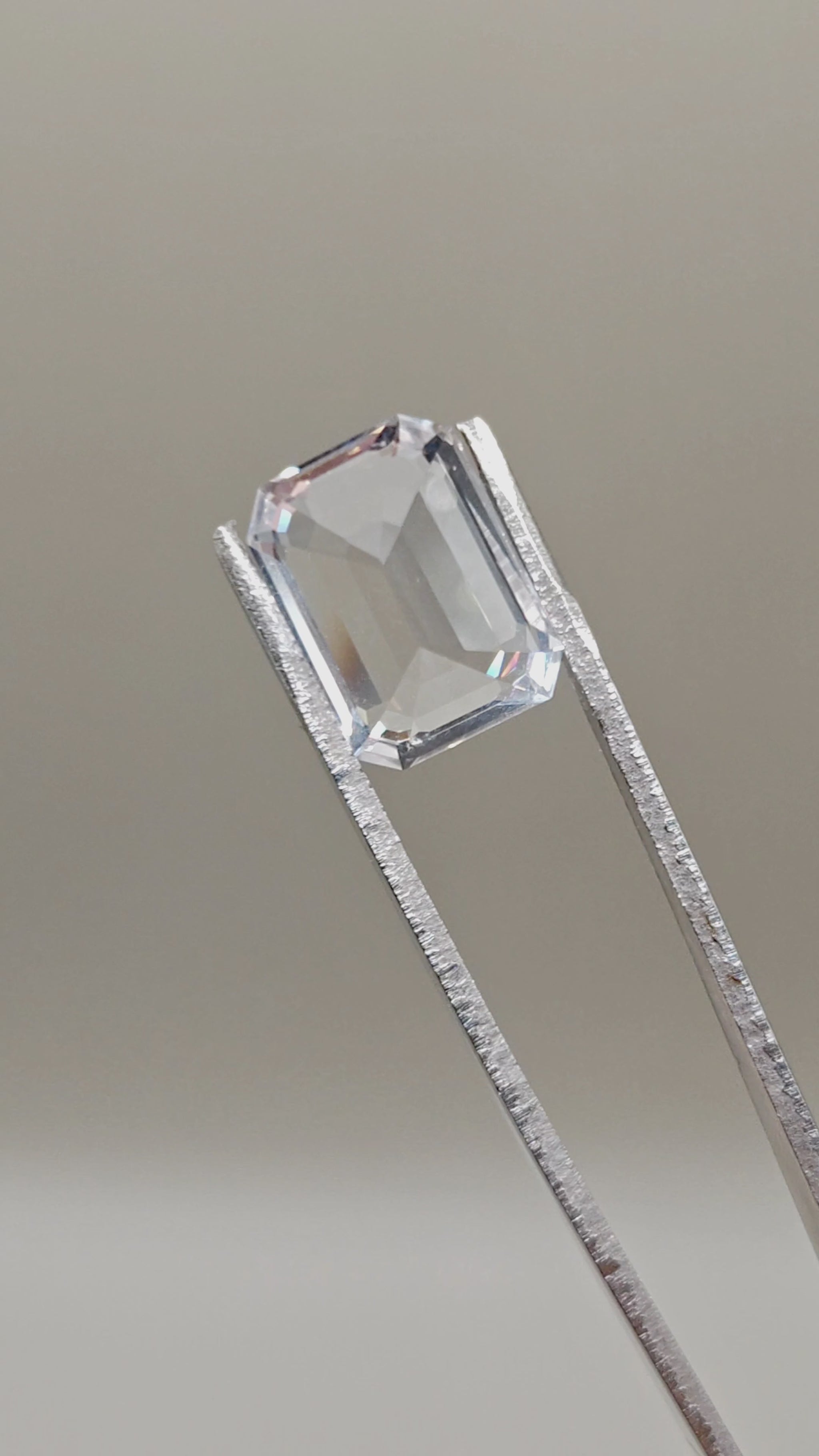 Natural Goshenite 9.26 ct Octagonal – video 2