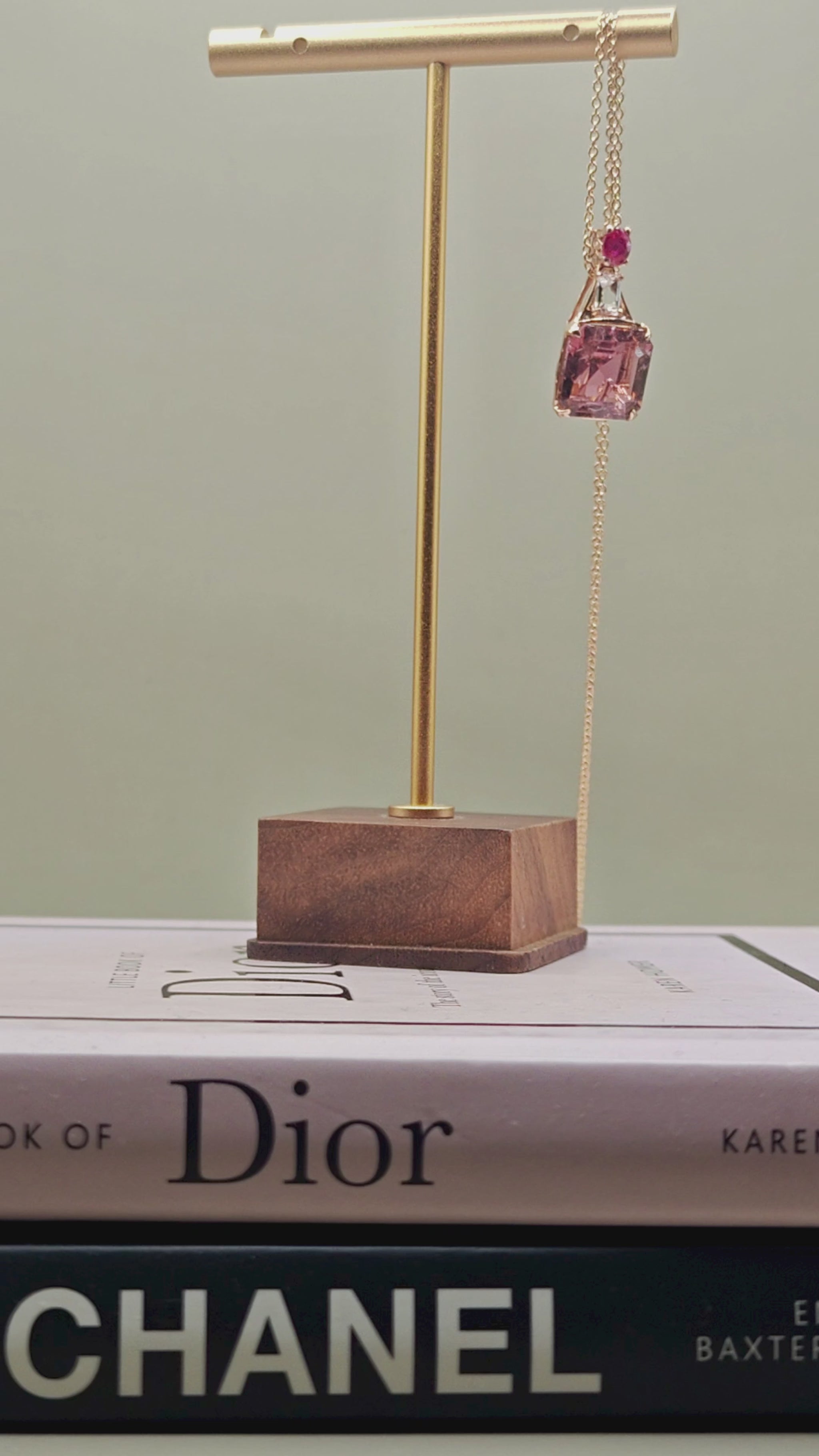 Mireya Tourmaline Pendant – video 2