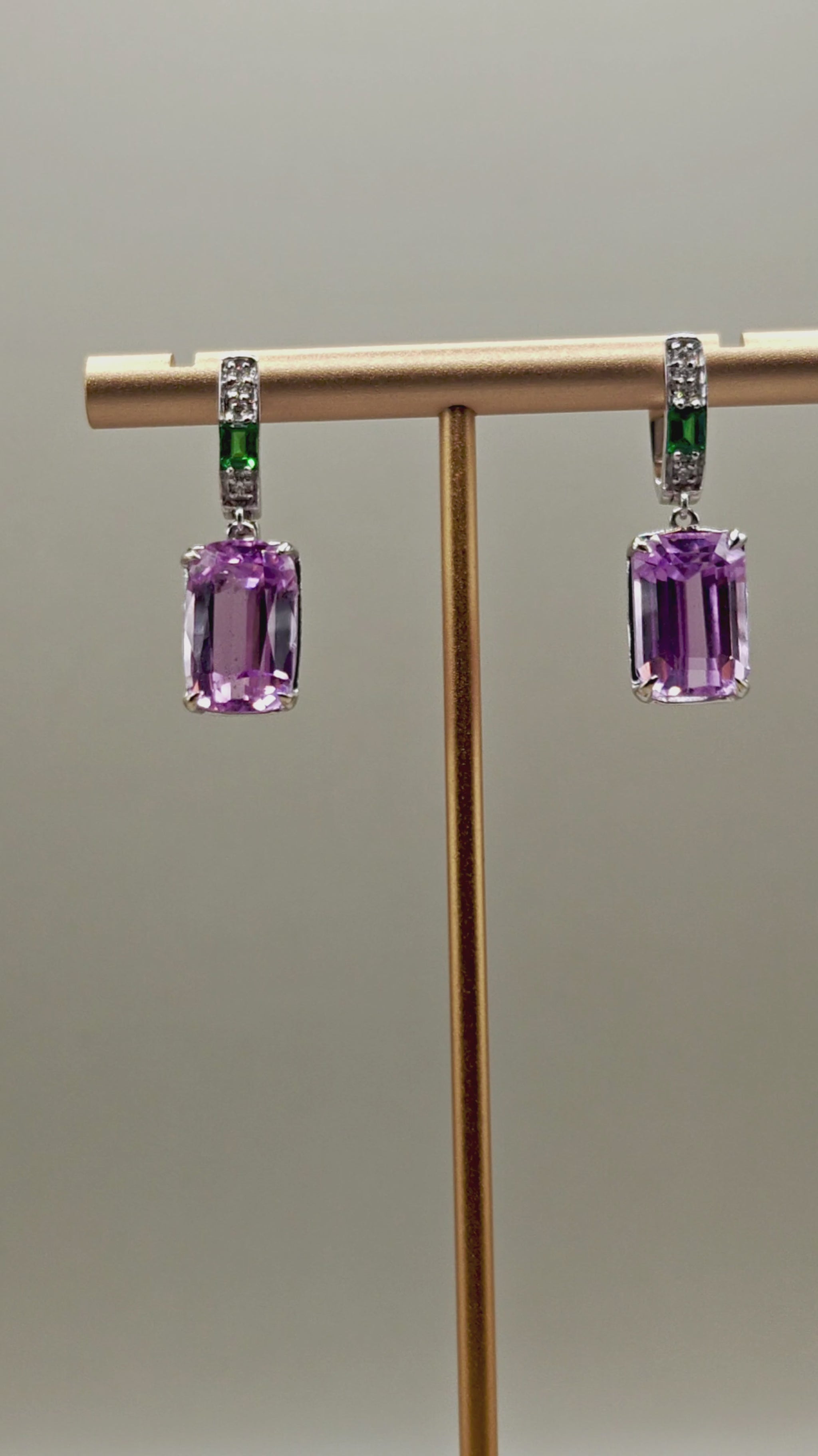 Elyra Kunzite Earrings – video 3